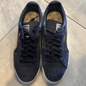 Men’s Puma sneakers